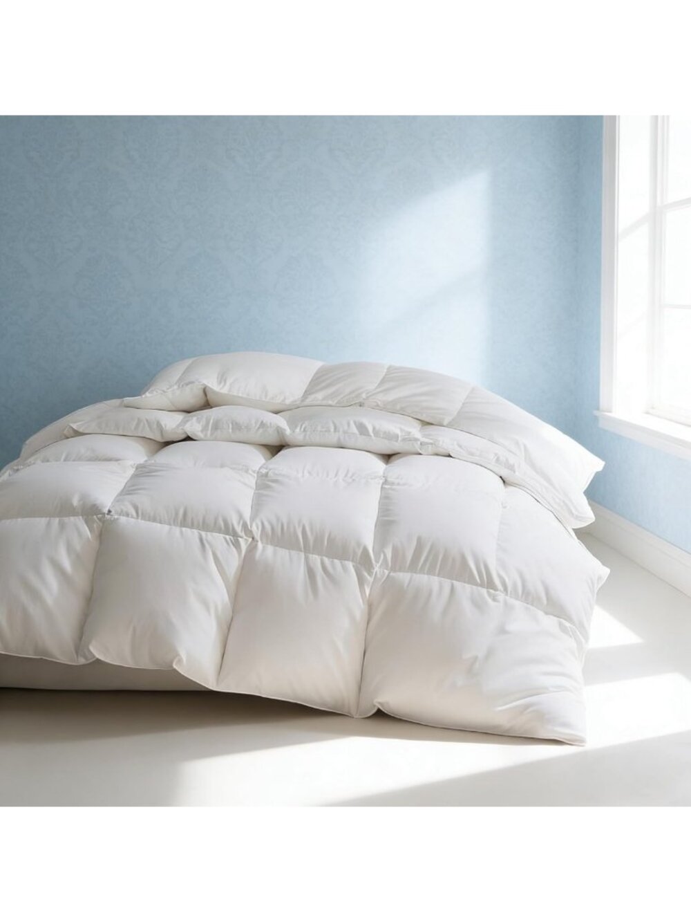 Luxury White Goose Down Comforter - Queen Size, Soft Fiber Fill, Cozy Bedding